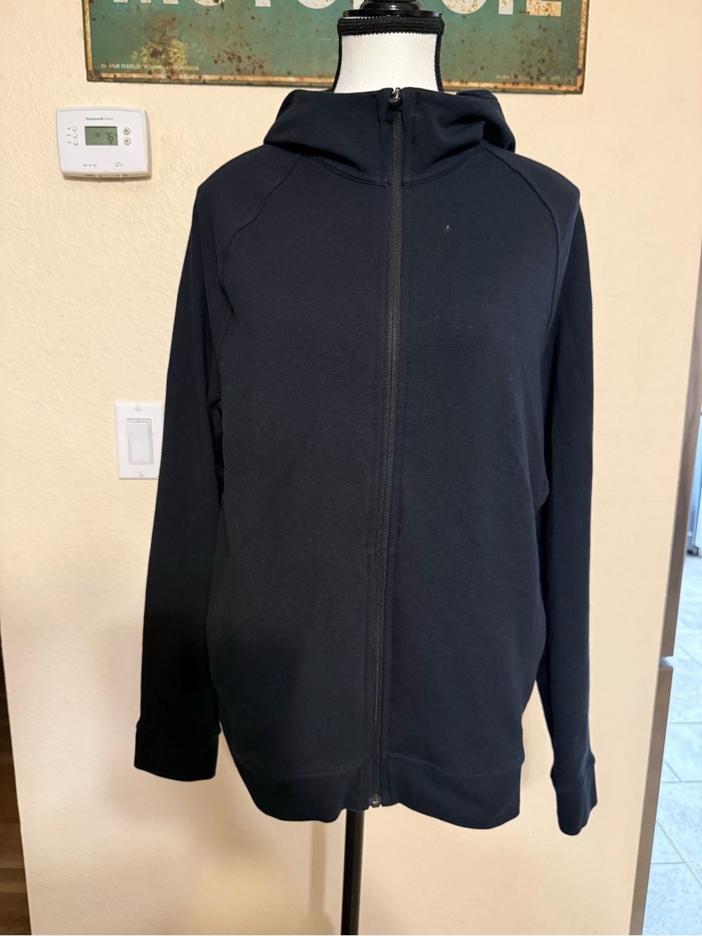 Lululemon Men’s Black Small City Sweat Full-Zip Hoodie Company Logo MM